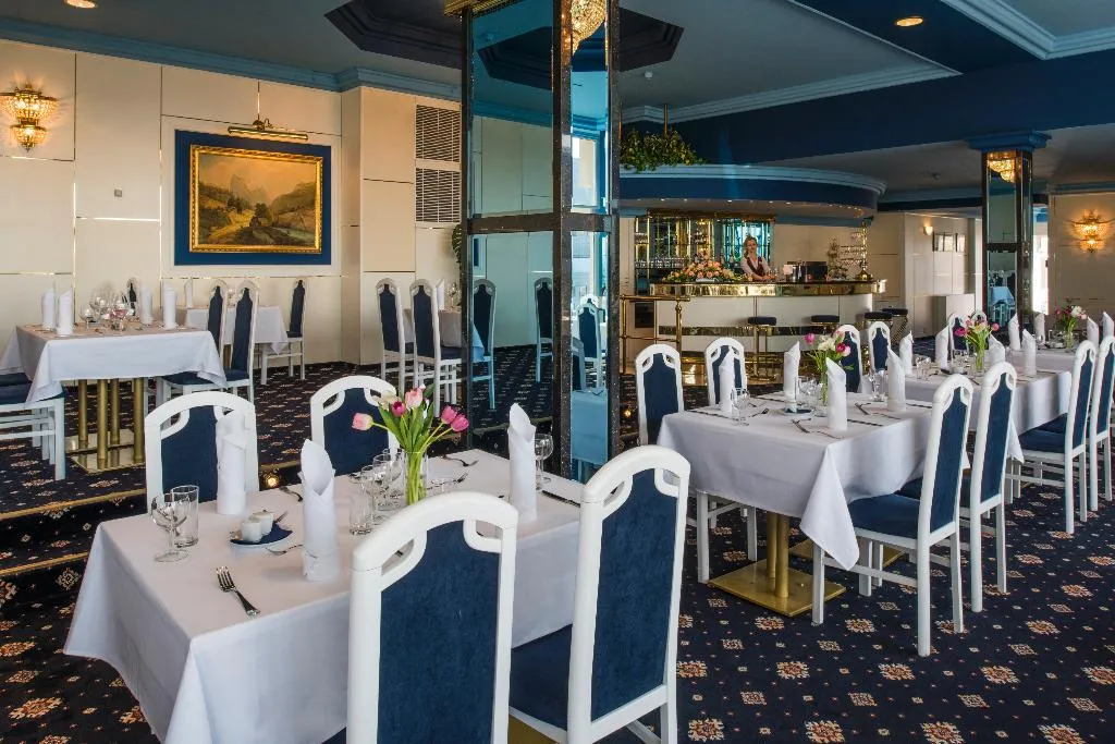 Restaurant, Top Hotel Praha, Prague