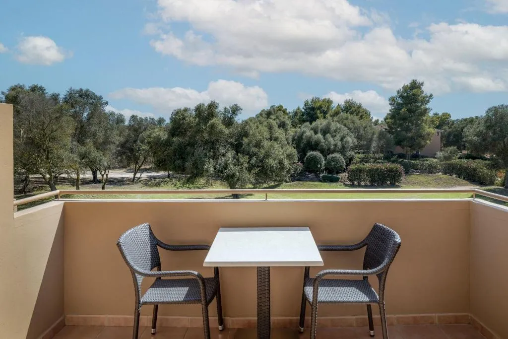 FAMILY ROOM KING SIZE BED Room, Son Antem, Majorca