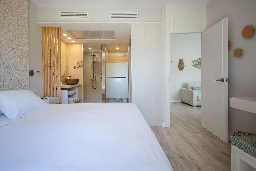 Room, Blau Colonia Sant Jordi Resort, Majorca