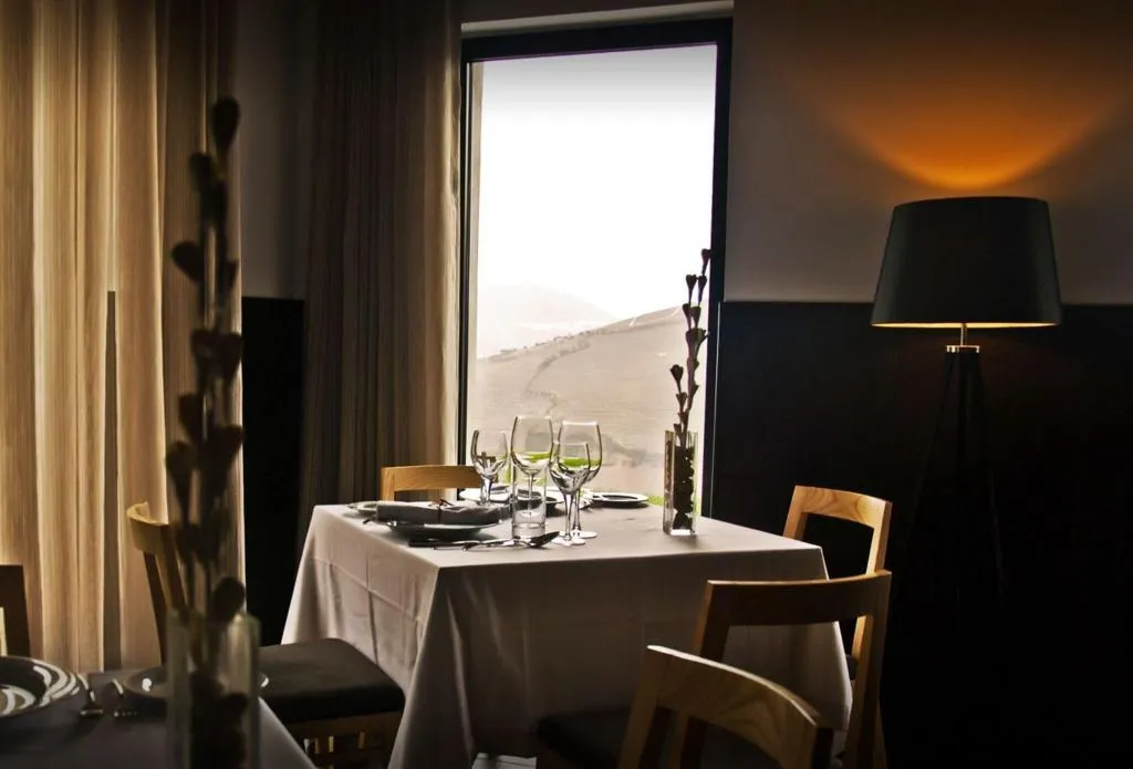 Restaurant, Quinta De Casaldronho Wine Hotel, Porto