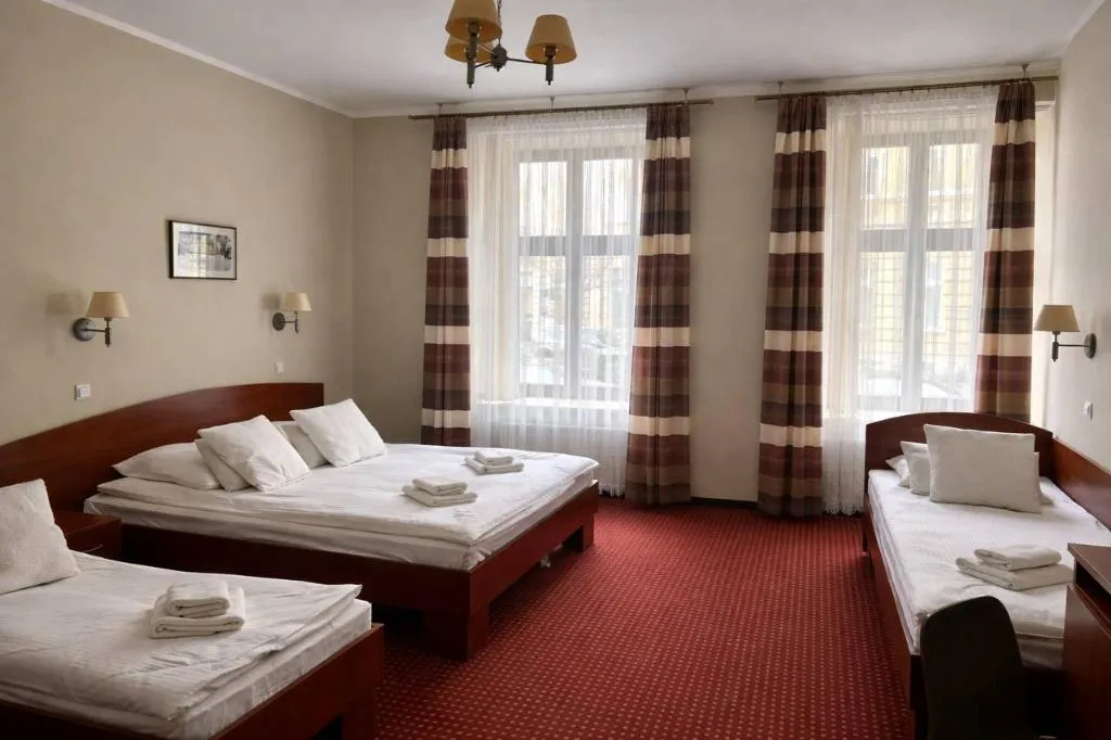 Room, Aneks Kazimierz, Krakow