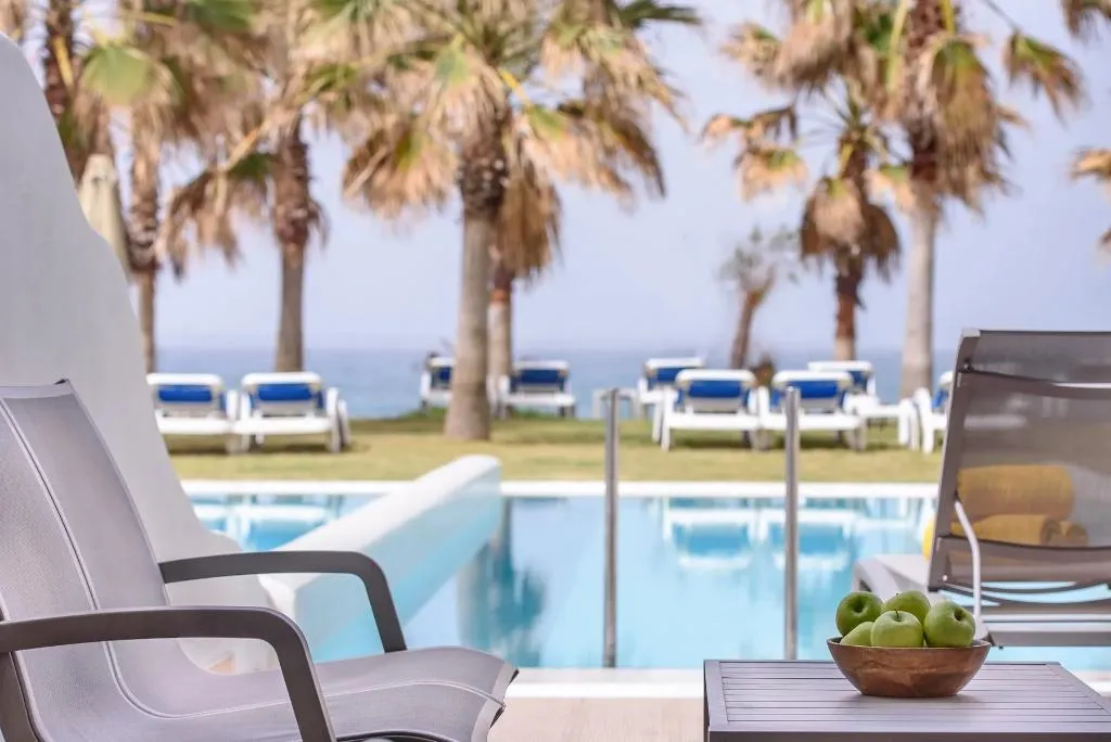 JUNIOR SUITE WITH PRIVATE POOL Room, Lyttos Beach, Crete