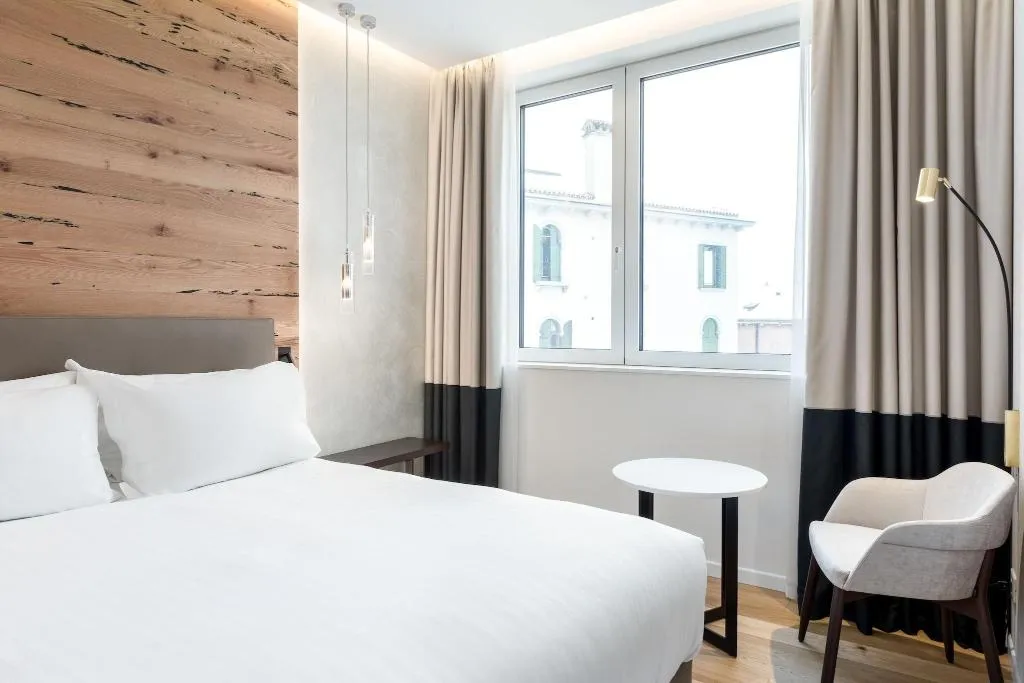 Room, AC Hotel Venezia, Venice