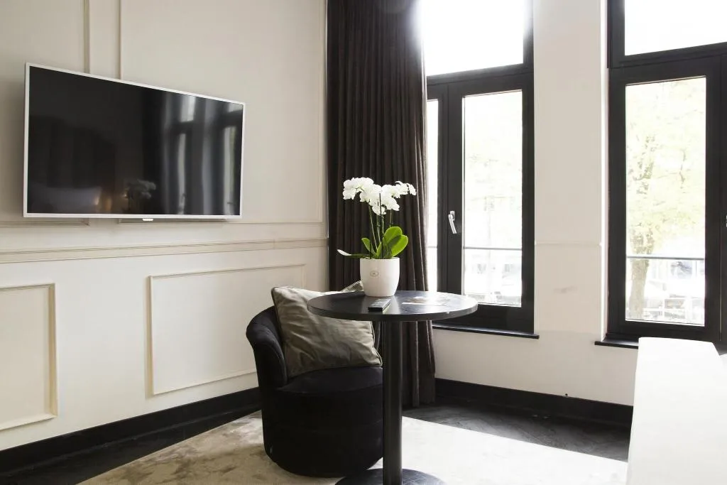 STUDIO DELUXE KING BED Room, House Of Amstel, Amsterdam