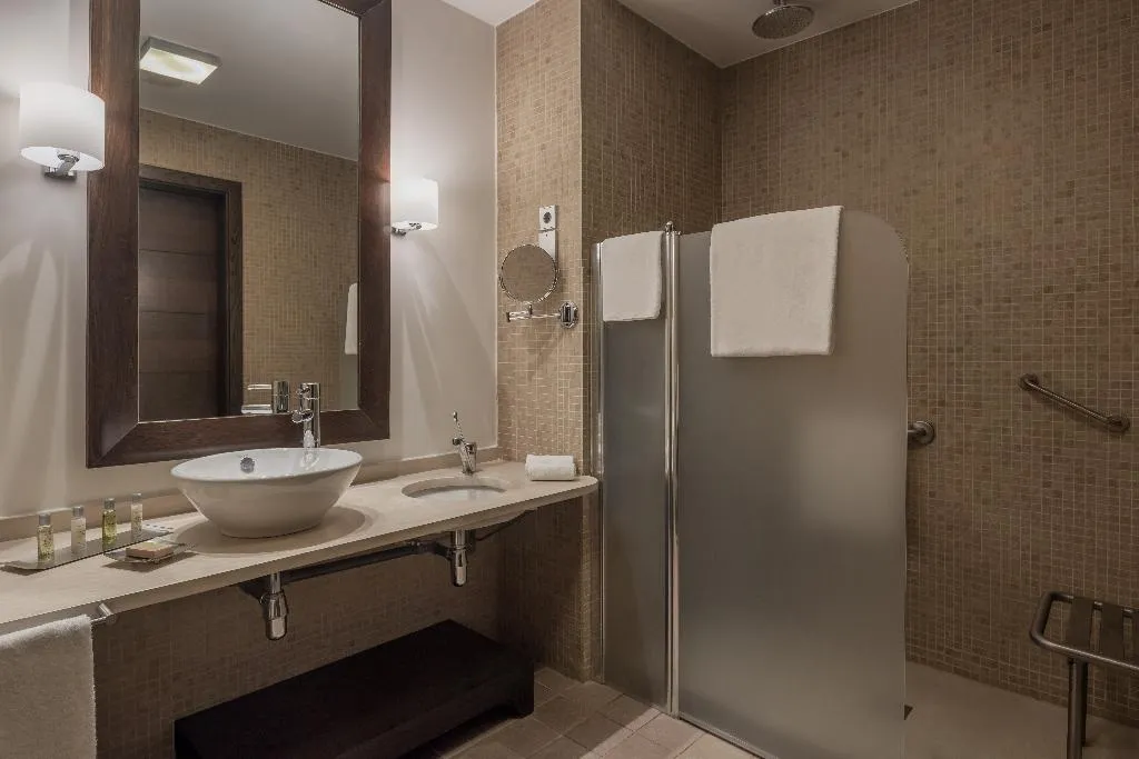 Room KING SIZE BED Room, DoubleTree by Hilton La Torre Golf Resort & Spa, Costa Blanca