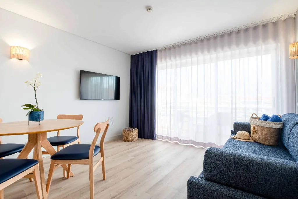 SUITE STANDARD Room, Aqualuz Lagos by The Editory, Algarve
