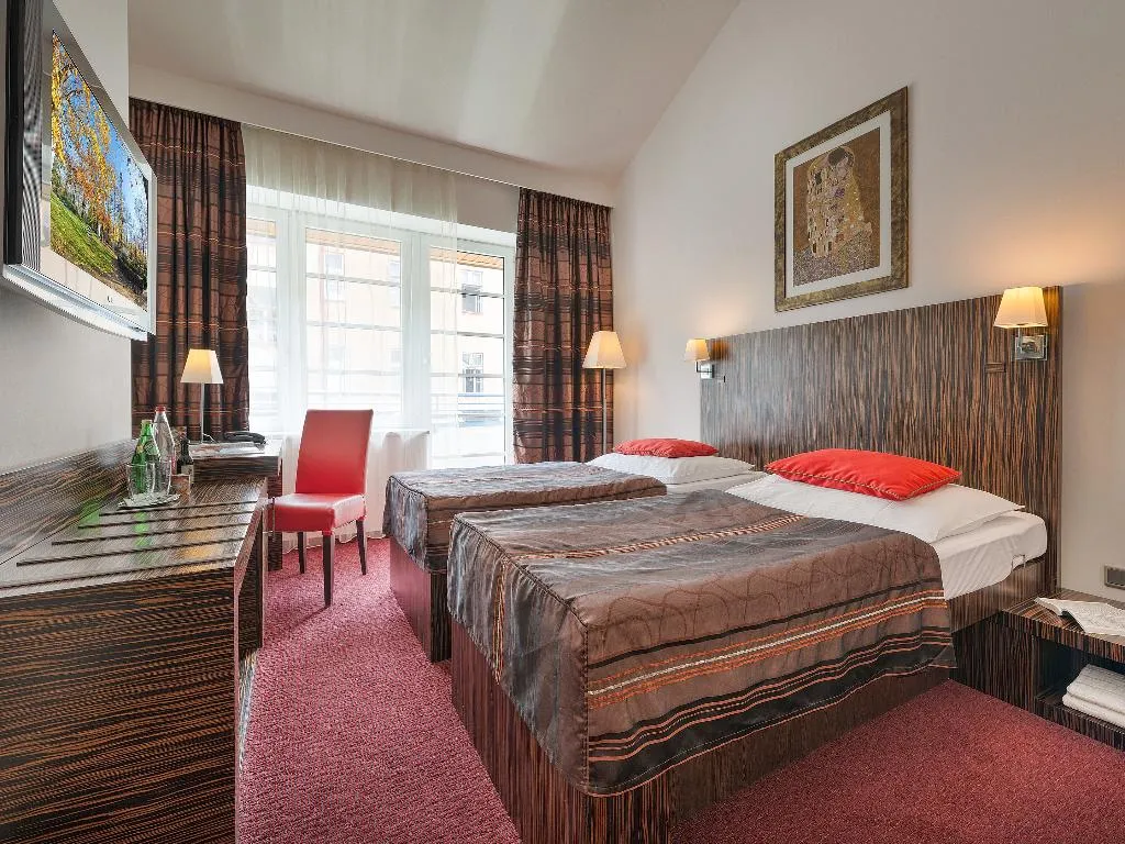 Room, EA Hotel Crystal Palace, Prague