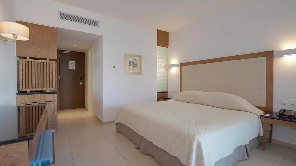 JUNIOR SUITE STANDARD Room, Sunrise Pearl Hotel & Spa, Cyprus