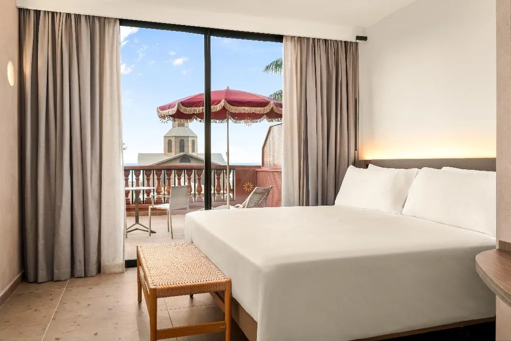 DOUBLE SINGLE USE SUPERIOR SIDE SEA VIEW Room, Bahia Principe Escape Tenerife Newly Renovated, Tenerife