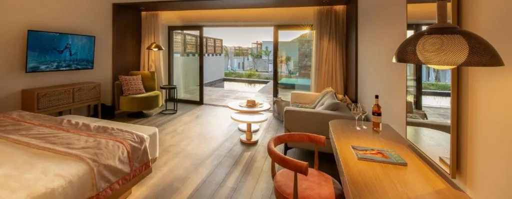 JUNIOR SUITE WITH PRIVATE POOL Room, Mitsis Summer Palace, Kos