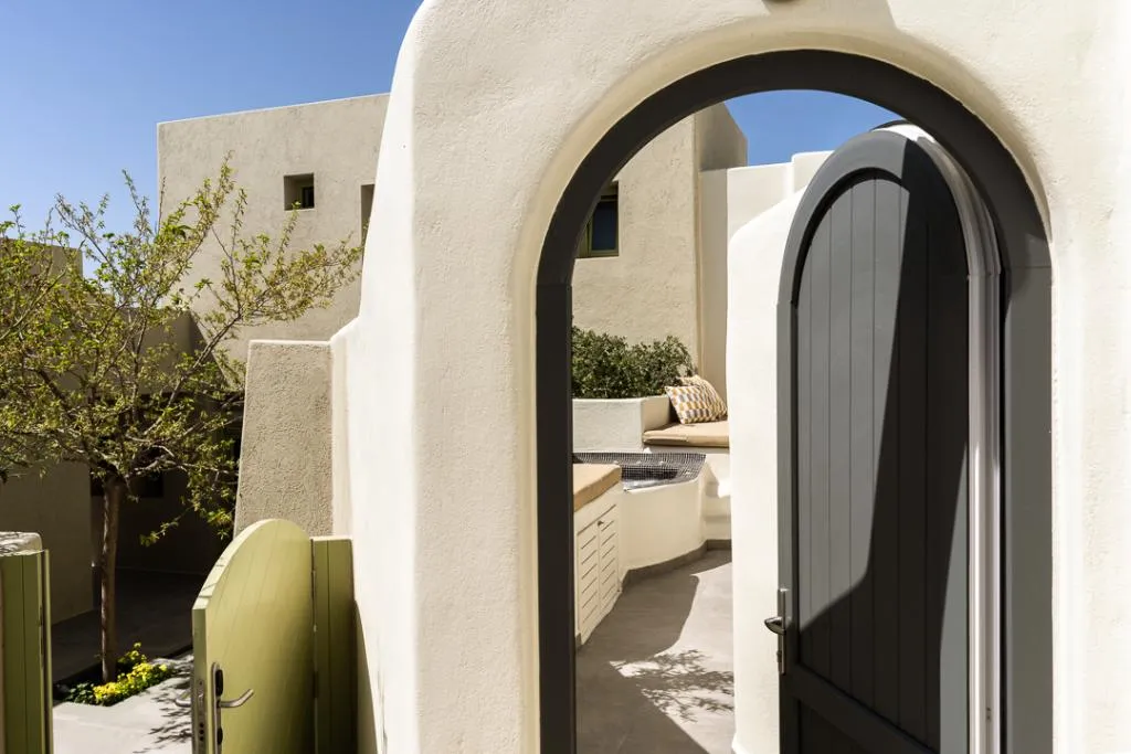 JUNIOR SUITE WITH JACUZZI Room, Aeon Suites by Mr and Mrs White, Santorini