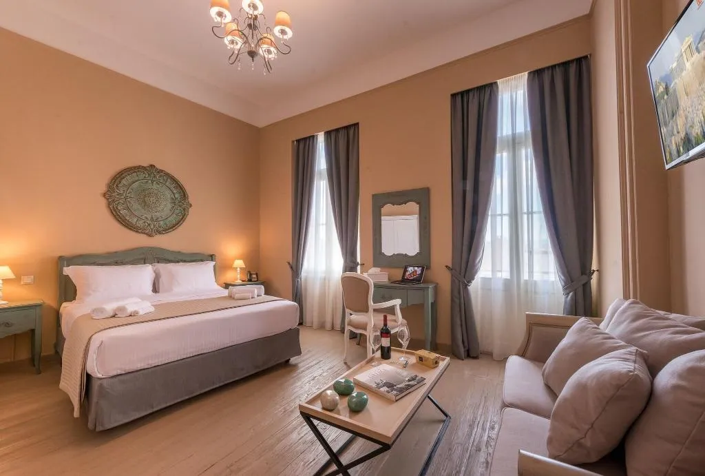SUITE DELUXE WITH VIEWS Room, Palladian Home, Athens