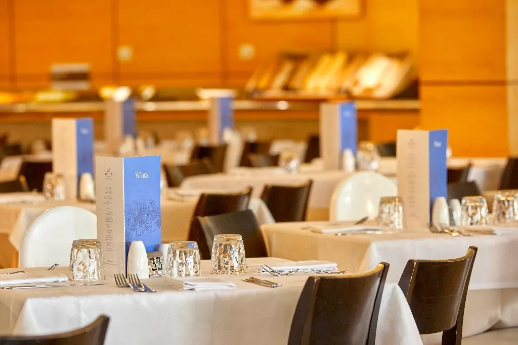 Restaurant, Zafiro Cala Mesquida, Majorca