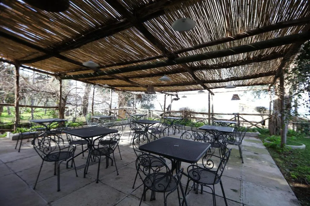 Restaurant, Villa Puolo - With Private Sea Access, Naples