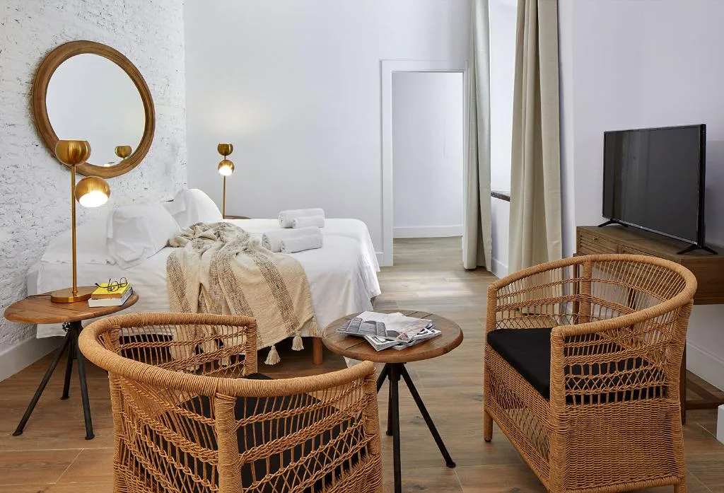 APARTMENT ONE BEDROOM Room, Lodgingmalaga Plaza de la Constitucion, Costa Del Sol