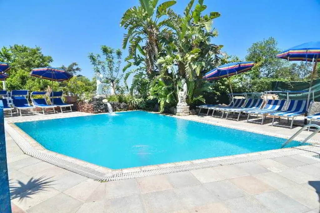 Pool, Villa Fiorentina, Naples