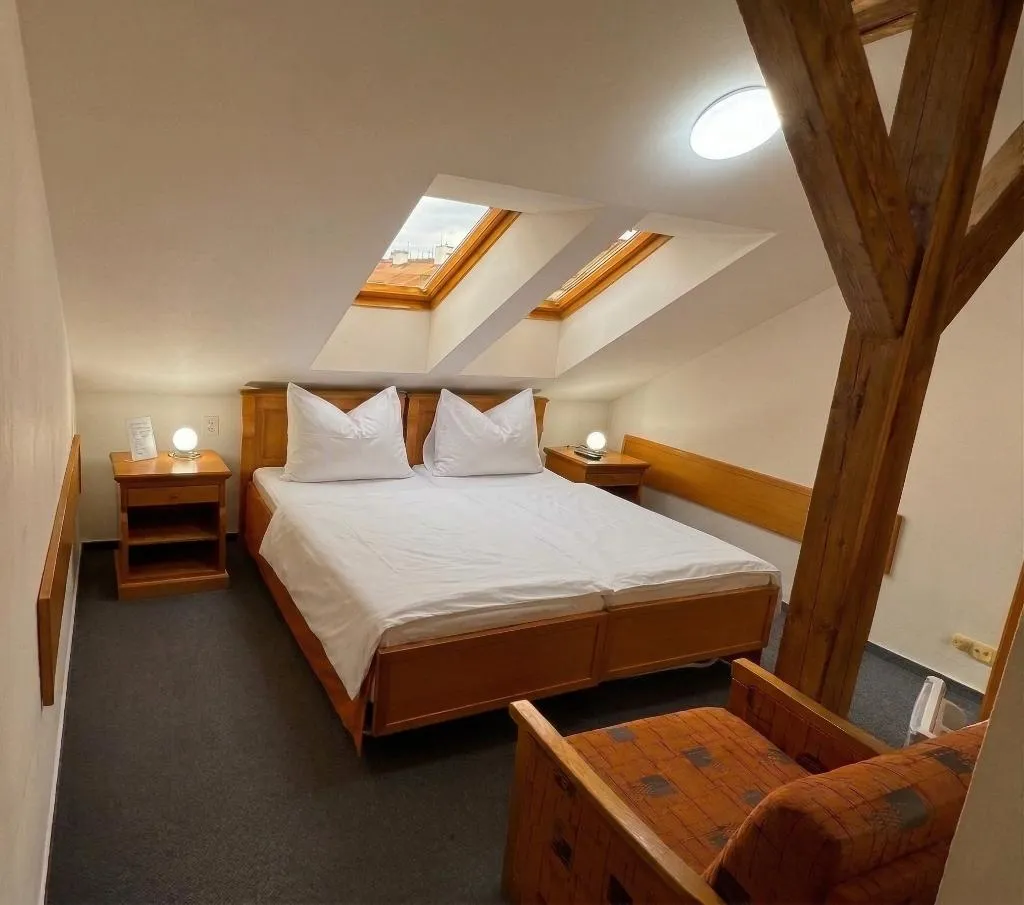 Double or Twin ECONOMY Room, Brezina, Prague