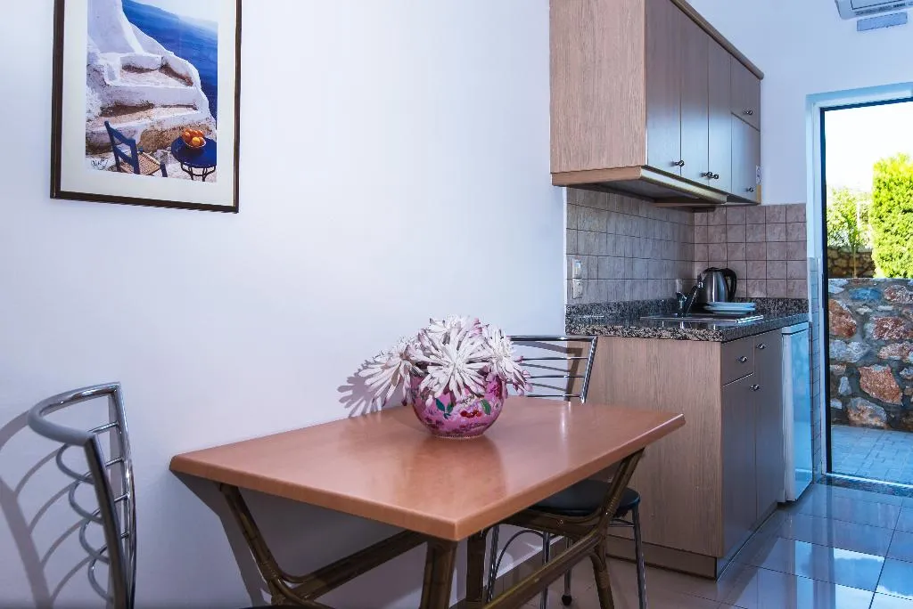 APARTMENT SUPERIOR ONE BEDROOM Room, Real Palace, Crete