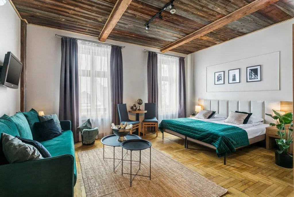 QUADRUPLE GRAND Room, Pergamin Aparthotel, Krakow