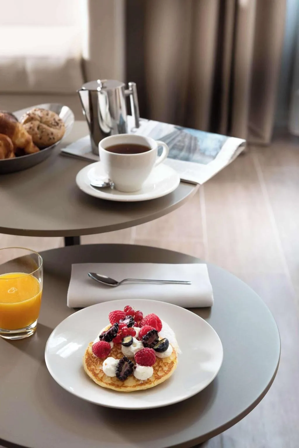JUNIOR SUITE QUEEN SIZE BED Room, Hotel Cristoforo Colombo – Preferred Hotels & Res, Milan