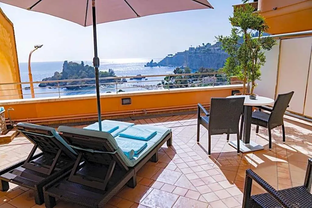 JUNIOR SUITE CLASSIC Room, Panoramic Hotel Taormina, Taormina