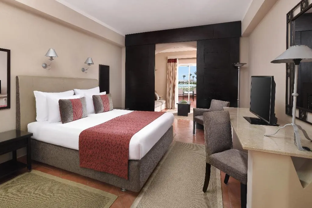 FAMILY ROOM GARDEN VIEW Room, JAZ Makadina, Red Sea Riviera