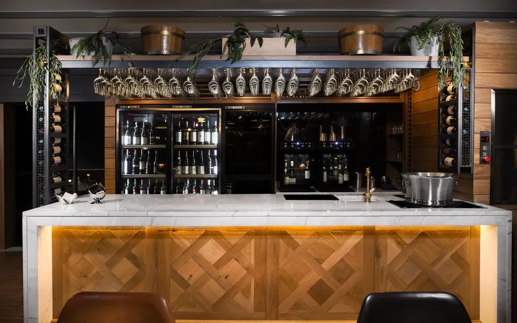 Restaurant, A for Athens, Athens