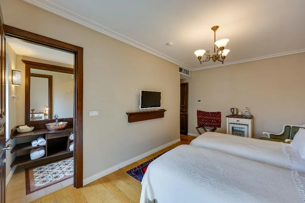 Double or Twin DELUXE GARDEN VIEW Room, Akanthus Hotel Ephesus, Izmir