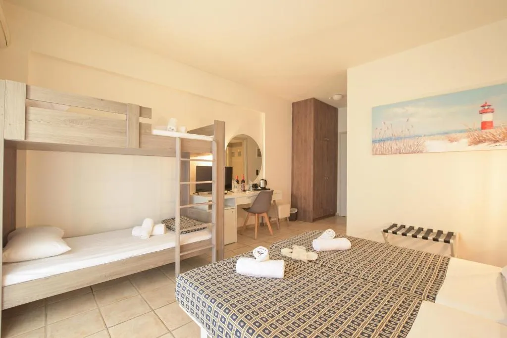 FAMILY ROOM STANDARD Room, Gouves Bay, Crete