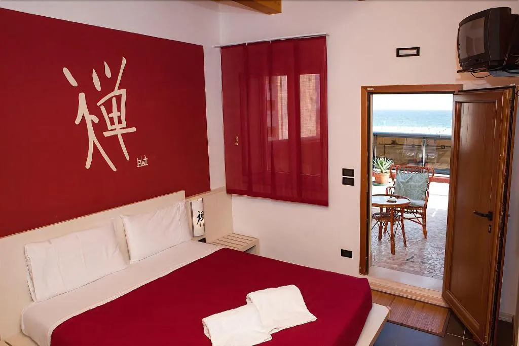 Room, Santa Lucia, Venice
