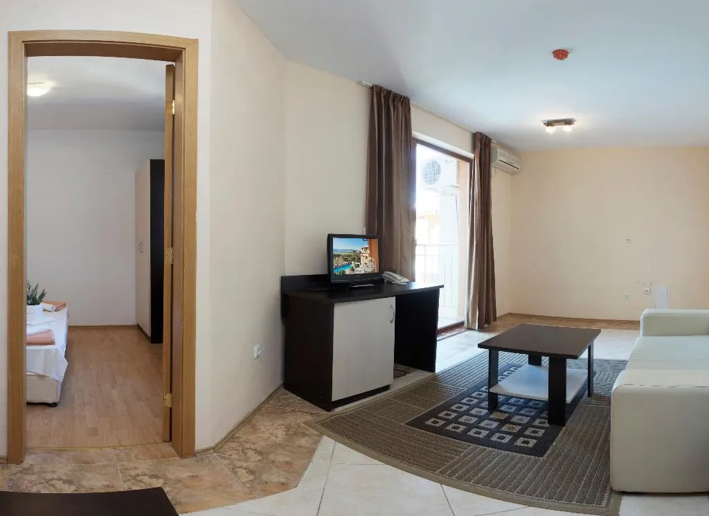 APARTMENT SEA VIEW ONE BEDROOM Room, Vemara Club, Bourgas