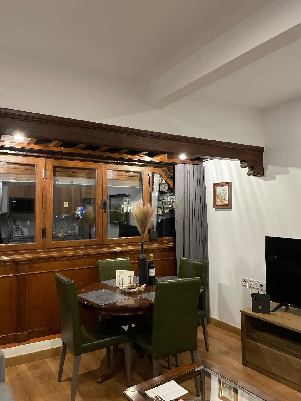 DOUBLE DELUXE ONE BED Room, Cason De Los Lopez Apartments, Madrid