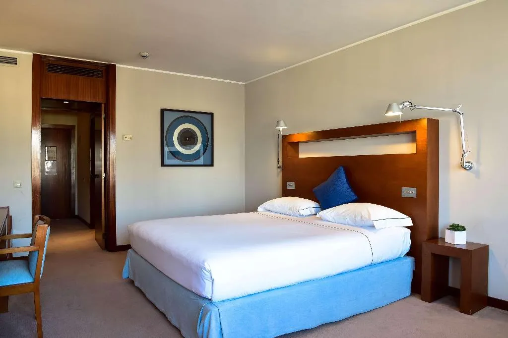 Room, Tivoli Coimbra Hotel, Porto