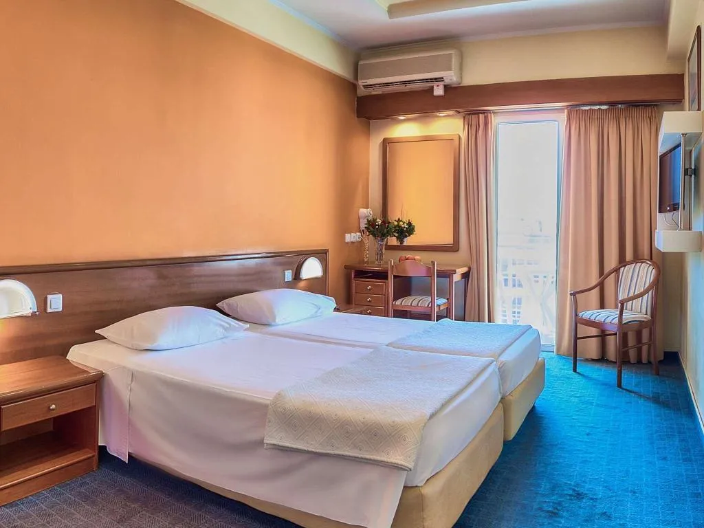 Room, Athens Cypria, Athens