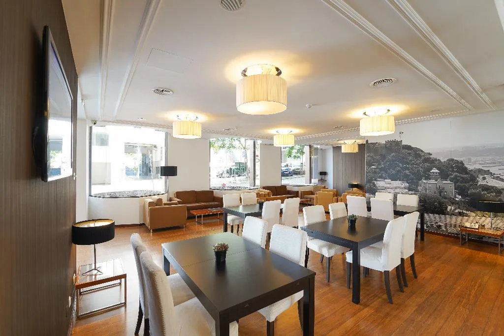 Bar, Legendary Lisboa Suites, Lisbon