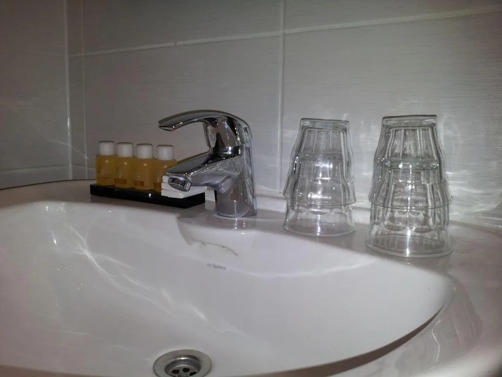 QUADRUPLE STANDARD Room, The Concert Hotel, Amsterdam