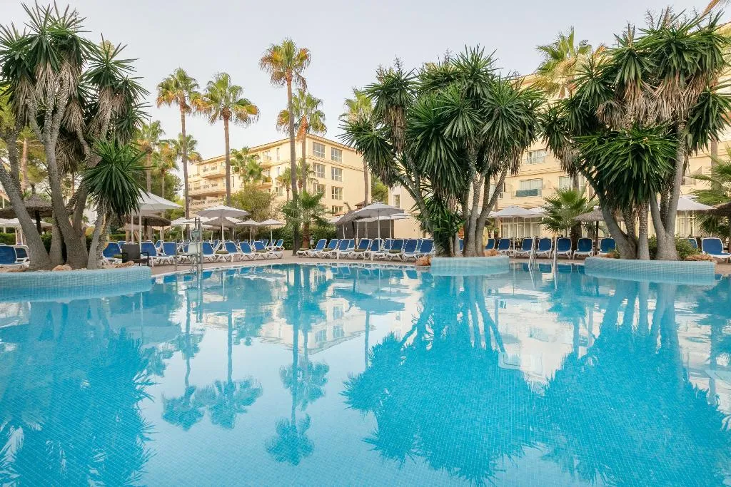 Pool, HM Mar Blau, Majorca
