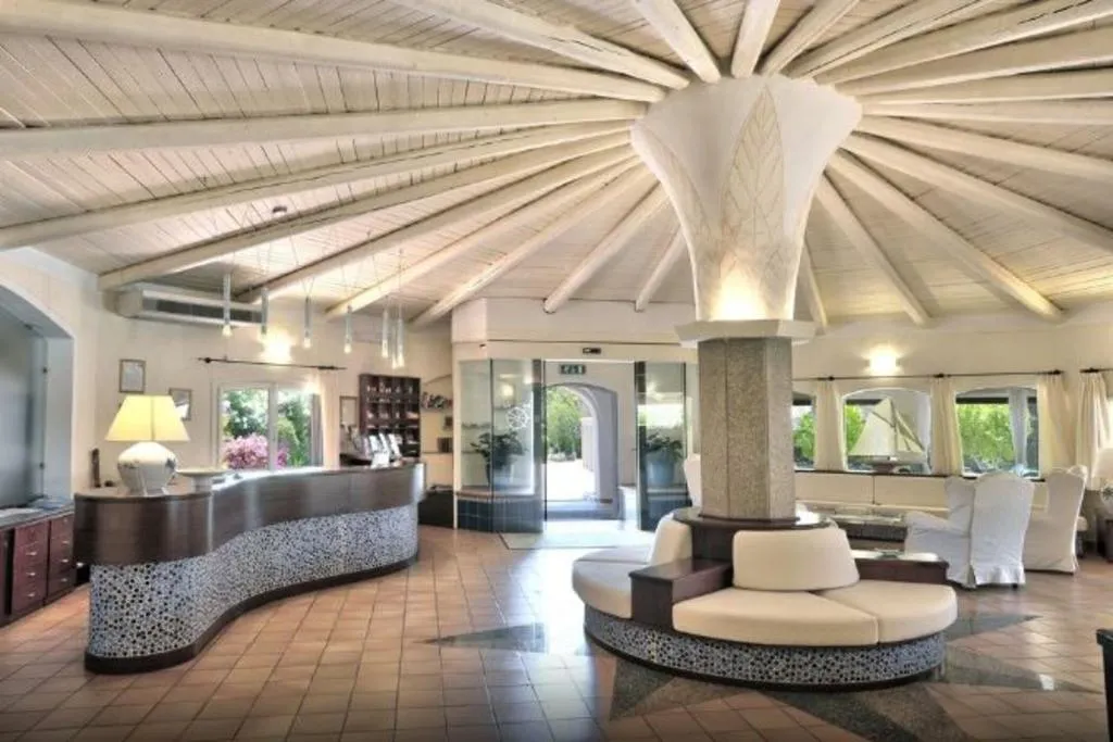 Lobby, Nibaru, Olbia