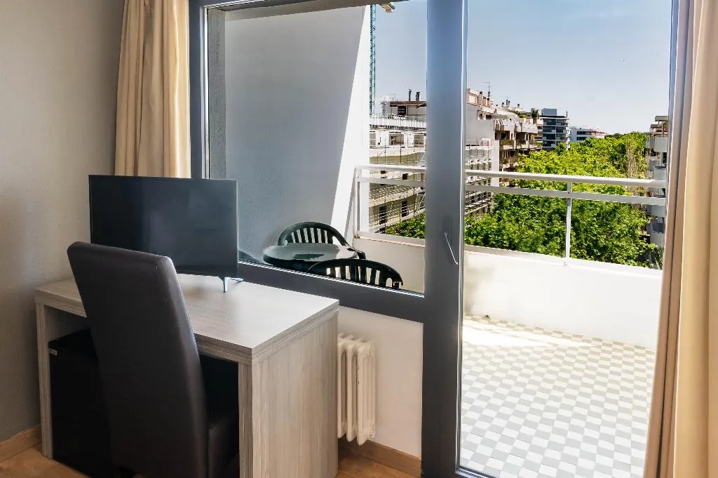 TRIPLE STANDARD Room, Planas, Costa Dorada