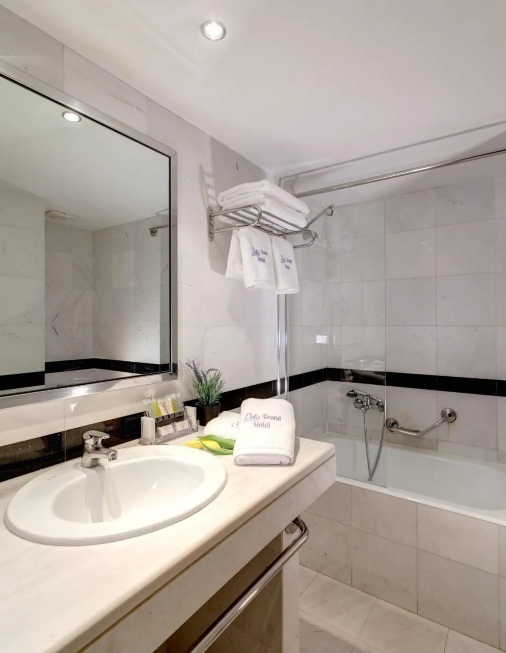 Room, Polis Grand Hotel, Athens