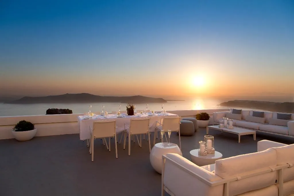 Bar, Grace Hotel Santorini, Santorini
