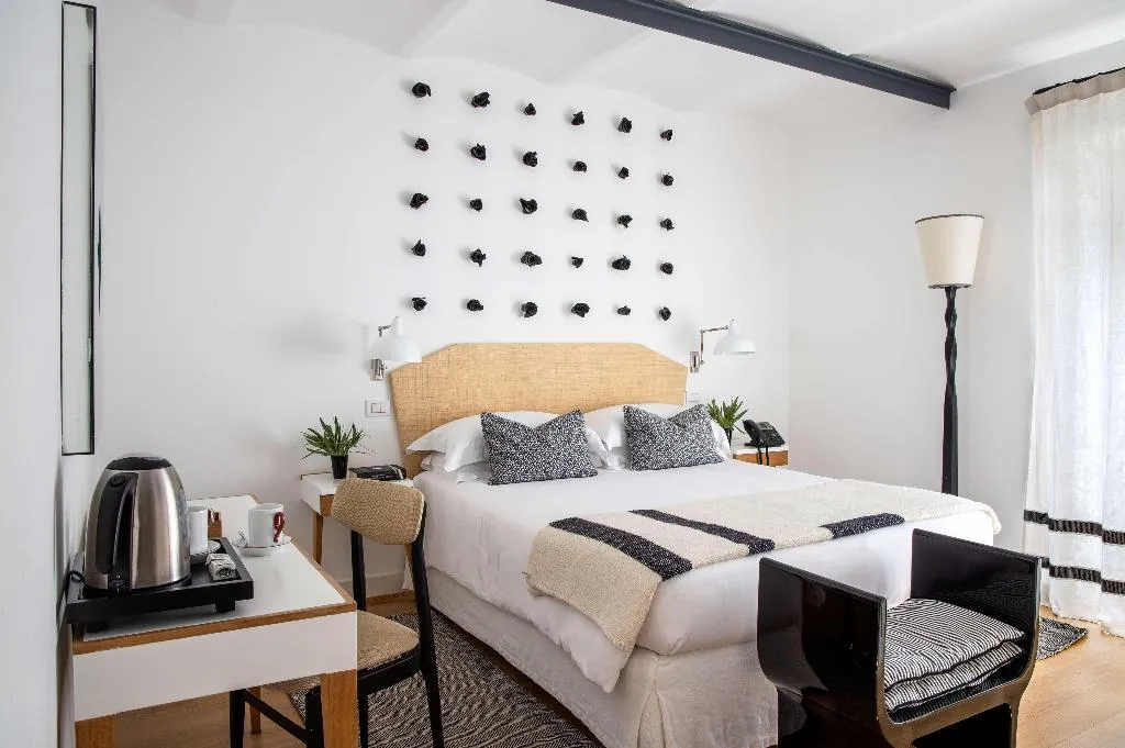 Room, Locanda Rossa, Rome