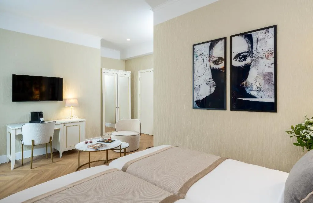 SINGLE DELUXE Room, Leonardo Boutique Hotel Rome Monti, Rome