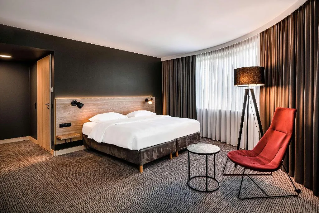JUNIOR SUITE STANDARD Room, Park Inn by Radisson Krakow, Krakow