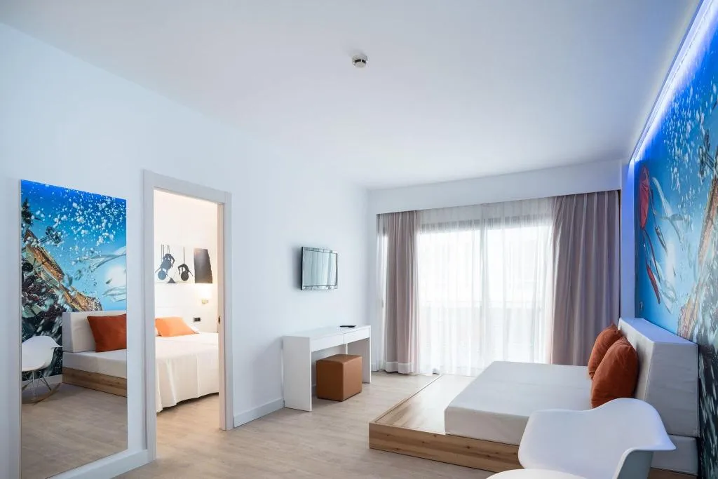 JUNIOR SUITE WITH BALCONY Room, THB Ocean Beach, Ibiza