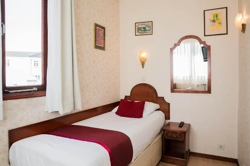 SINGLE WITH SHARED BATHROOM Room, Atlanta, Amsterdam