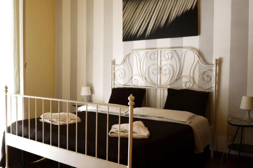 Room, Novella Italy, Florence