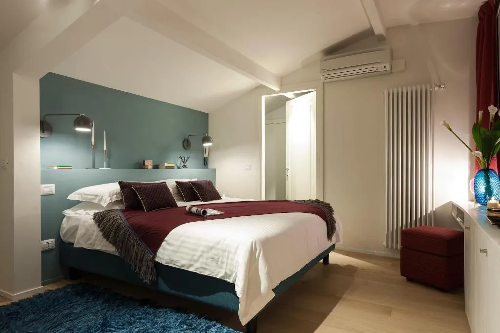 Room, B B Lorena Suites, Florence