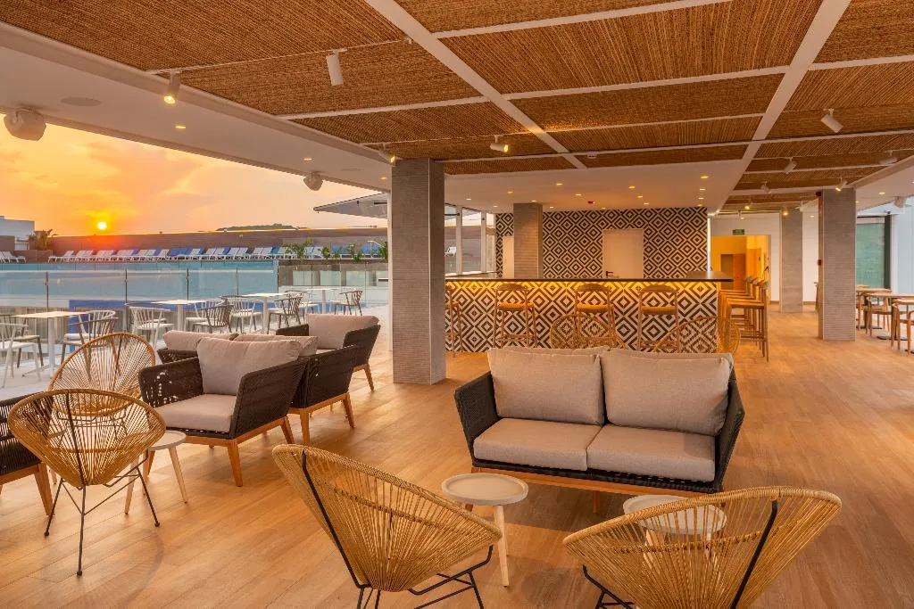Terrace, L'Azure Hotel, Costa Brava