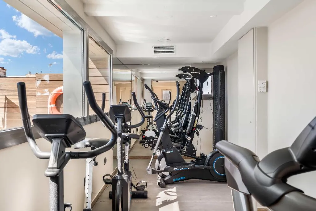 Sports and Entertainment, Metropol Hotel, Costa Brava